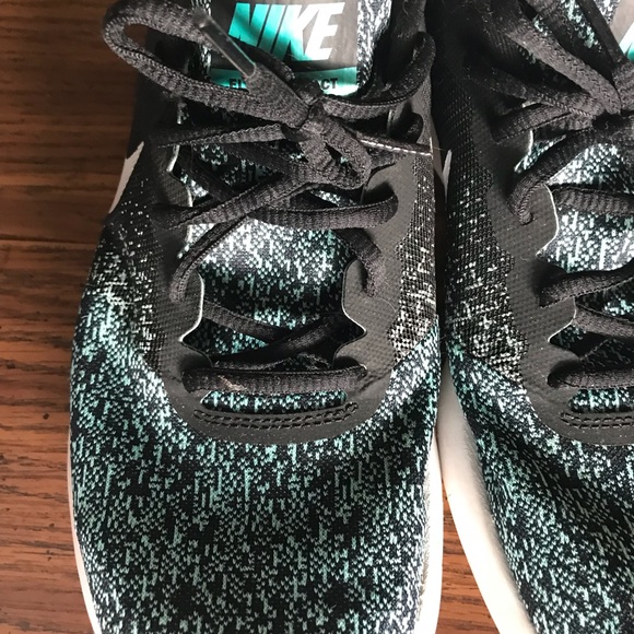 Nike Flex Running Shoes - Picture 2 of 5